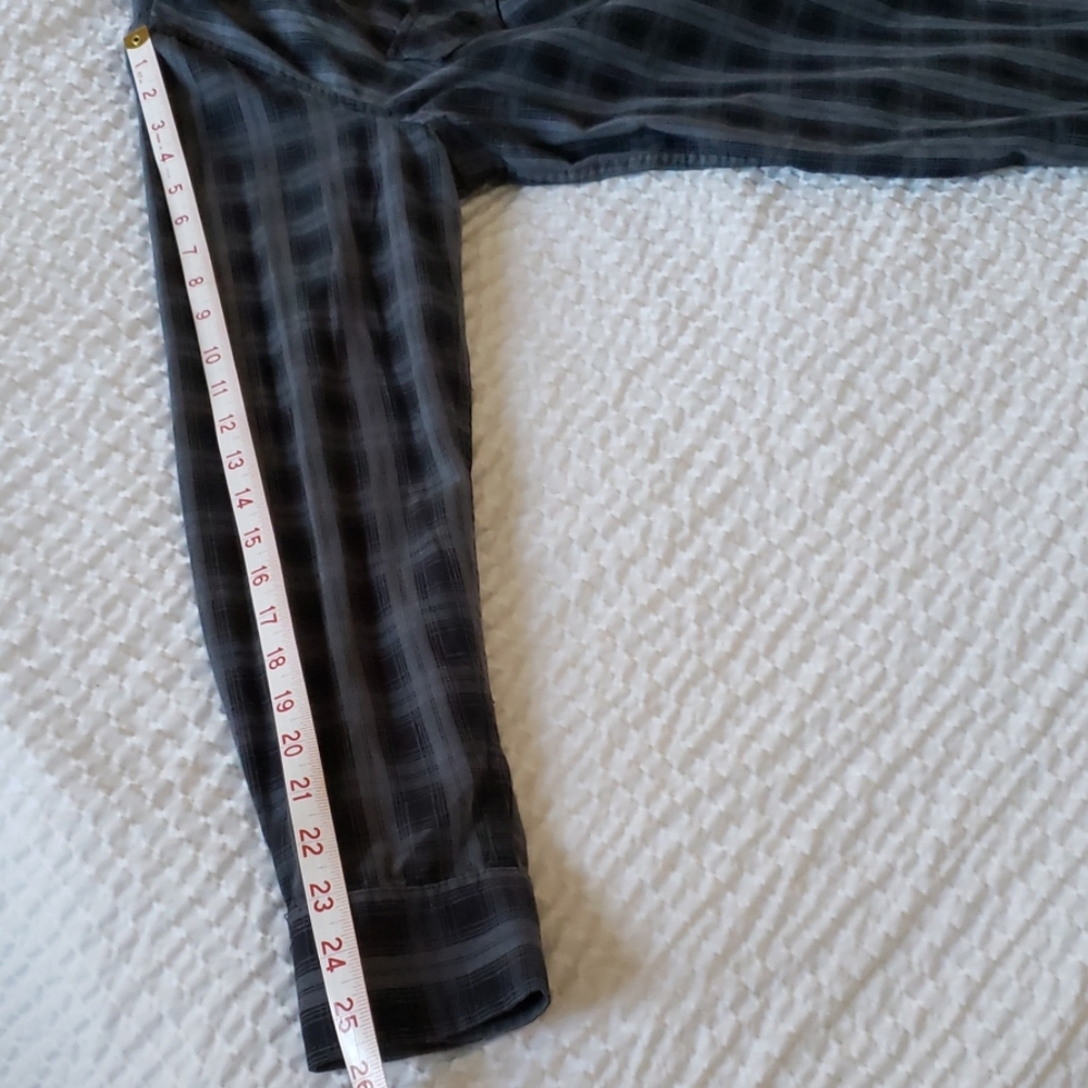 Vans Plaid Long Sleeve  Button Down Shirt - Picture 10 of 11